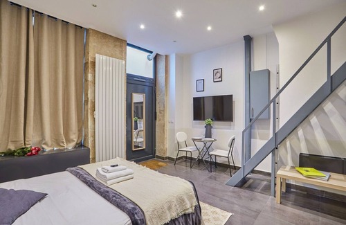 Epinettes Apartamento | Spacious Studio Center of Paris/montmartre