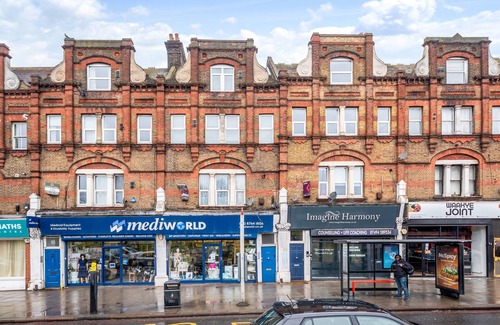 Streatham Apartamento | Spacious Studio flat in London