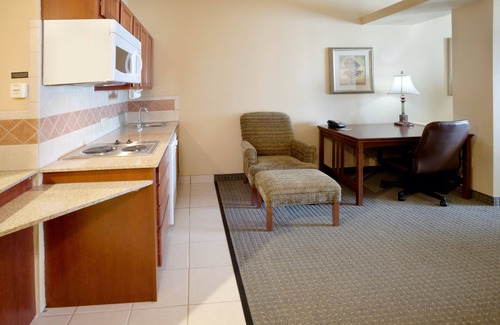 Bonanza Apartamento | Estudio espacioso cerca de LRD | Bañera de hidromasaje compartida + desayuno diario gratuito