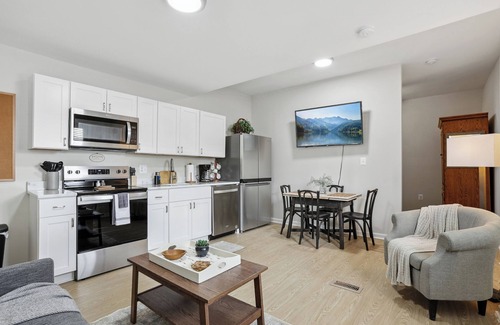 Fredericksburg Apartamento | Spacious studio with full kitchen & bath near Mary Washington