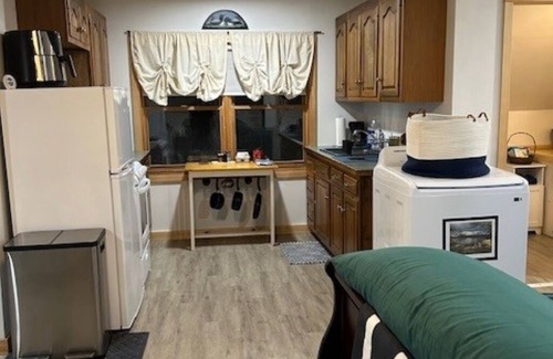 Northwood Apartamento | Spacious Studio With Gorgeous Lake Views