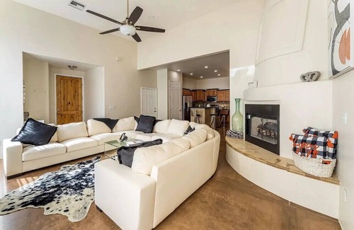 Sabino Shadows Casa | Spacious stunning Home in small private community with abundance of upgrades!
