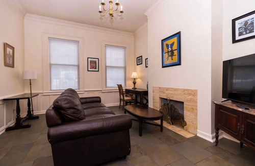 French Quarter Hotel | Spacious & Stylish 3-Room Garden Suite – Creole Charm in French Quarter