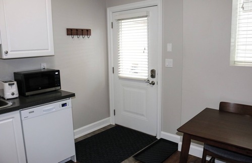 Kamloops Casa | Spacious Suite