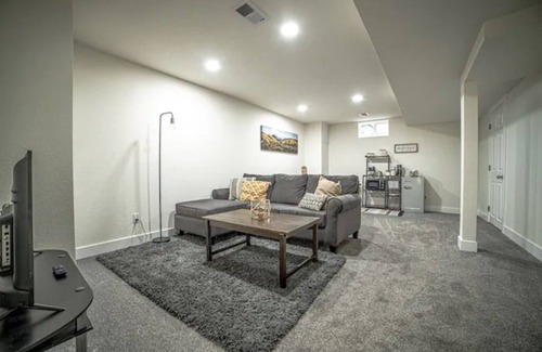 Twin Lakes Apartamento | Spacious suite near Denver's best neighborhoods!