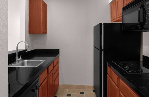 Downtown Hotel | Spacious Suite w/ Kitchen and Separate Living, Dining Area - Central Location