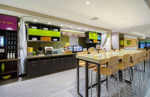 University Casa | Spacious Suite w/Sustainable Touches Close to Convention Center