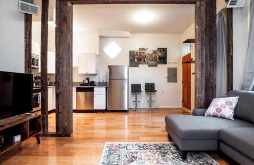Over-the-Rhine Casa | Spacious Suites in OTR - Findlay Market