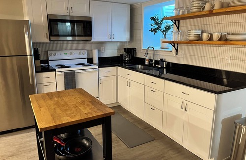 Sandy Apartamento | Spacious, sunny, lower-level mother-in-law suite in convenient Sandy location