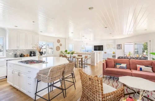 Tree Section Casa | Spacious, sunny 3BDR house Manhattan Beach SAVING 4 DISPLACED FAMILIES LA FIRE!