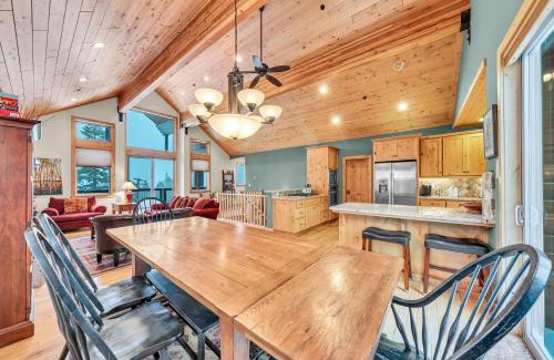 Tahoma Casa | Spacious Tahoma Retreat with Hot Tub and Game Room