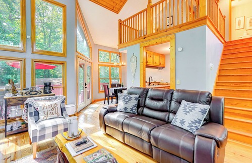 Talking Rock Cabina | Spacious Talking Rock Cabin: Game Room, Fire Pit!