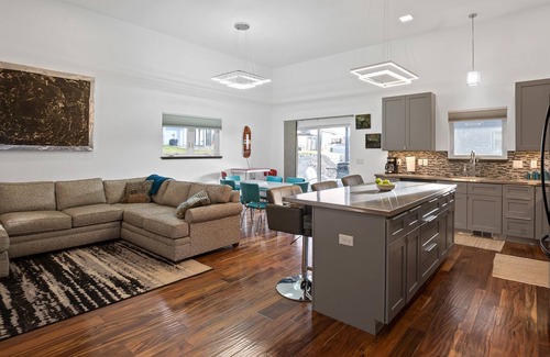 Rapid City Casa | Black Hills Modern 50s
