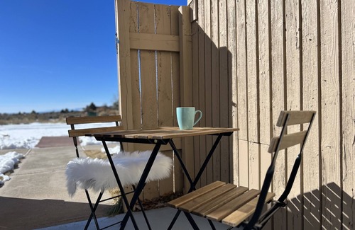 El Prado Casa | Spacious Taos Getaway with King Suite & Steam Bath: Views, Gorge & Town Nearby