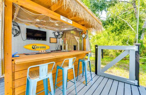 Tavares Casa | Spacious Tavares Home with Private Outdoor Oasis!