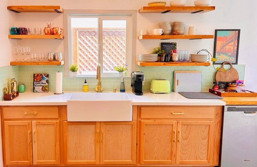 Bushrod Casa | Spacious Temescal Home near UC-Berkeley with Firepit Patio & Outdoor Dining