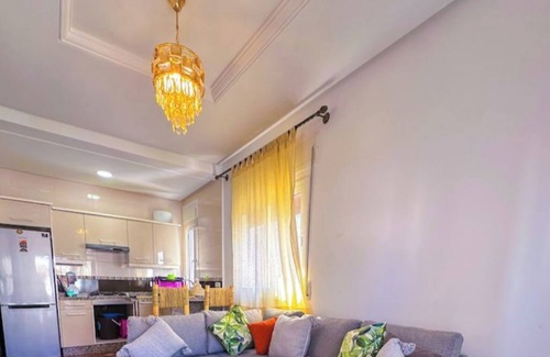 Oued Laou Apartamento | Spacious terrace, pool and access to the sea.