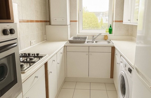 Liberton Apartamento | Spacious Three-Bedroom Apartment