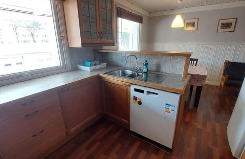 Lulea Apartamento | Spacious three room apartment with a large kitchen and bathroom