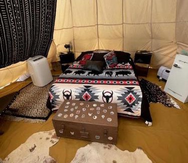 Marble Falls Otro | Spacious Tipi with Outdoor BBQ and Fire Pit in Texas