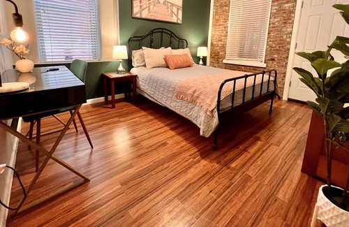 Tower Grove East Apartamento | Spacious Tower Grove South 2 Bedroom - Pet Friendly - 4 Miles to SLU/Barnes