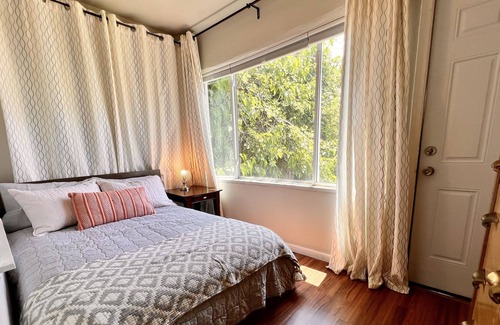 Tower Grove East Apartamento | Spacious Tower Grove South 2 Bedroom - Pet Friendly - 4 Miles to SLU/Barnes
