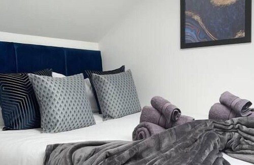 Huntingdon Apartamento | Spacious Town Centre Apartment