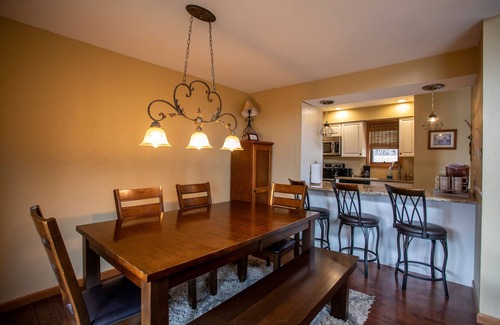 Ellicottville Casa | SPACIOUS TOWNHOME, GREAT SLOPE VIEWS - PERFECT FOR YOUR OUTDOOR GETAWAY!