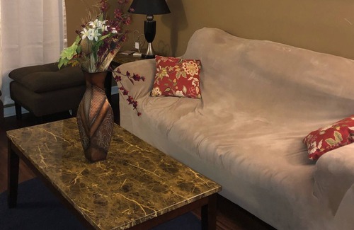 Winston - Salem Casa | Spacious townhouse in recreational, quiet area
