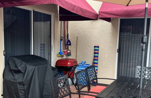 The Hammocks Casa | Spacious townhouse for big parties, great location