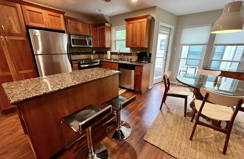 Clarksville Casa | Spacious Townhouse in Clarksville/Old West Austin
