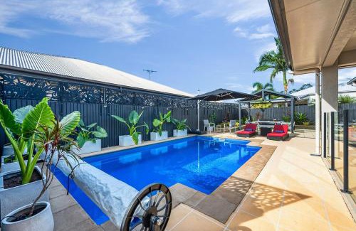 Burdell Casa | Spacious Townsville Retreat with Heated Pool