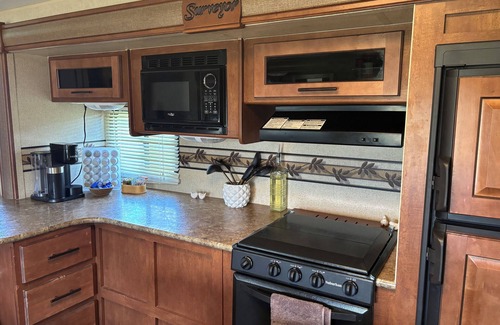Stevensville Casa | Spacious Travel Trailer with AC in Stevensville