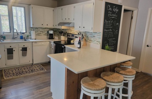 Bellaire Casa | Fall Cabin Getaway in Bellaire, MI Sleeps 10 Wine Restaurants Fall Colors
