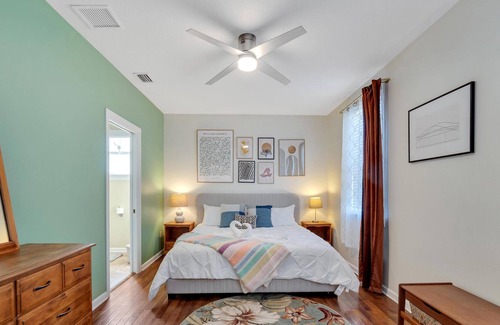 Riverside Heights Casa | Spacious & Tropical | Patio & Grill | Ace Location