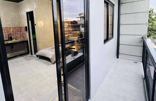 Lucena Apartamento | Spacious Twinbeds room/Casakarina-Lucena City