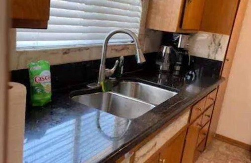 Pico Apartamento | Spacious Two Bedroom in Santa Monica