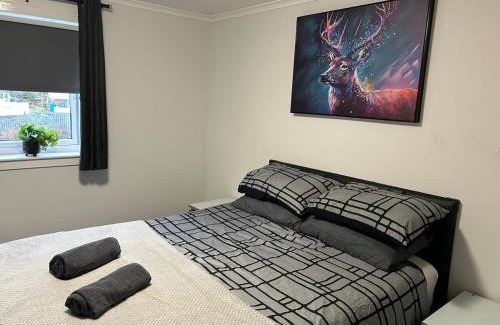 Greenock Apartamento | Spacious two bedroom apartment, entire place