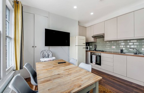 Harringay Ladder Apartamento | Spacious Two Bedroom Apartment in Wood Green