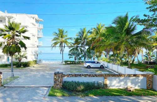 Puntas Apartamento | Spacious Two-Bedroom Getaway with Balcony by the Beach