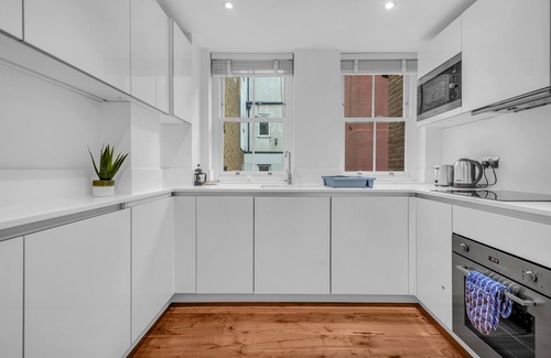 Bishopsgate Apartamento | Spacious Two Bedroom Serviced Apt in Artillery Lane, near Shoreditch by MySquare