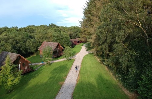 Brazzacott Chalet De Esquí | Alojamiento de 3 habitaciones en North Tamerton, Bude