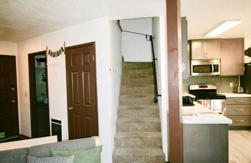 Mammoth Lakes Condominio | Spacious, upgraded Condo in Sierra Park Villas