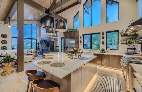 Three Peaks Casa | Spacious Upscale home with gourmet entertainers' kitchen in Summit County, CO