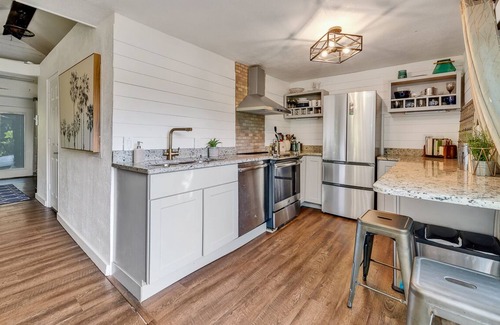 Old Seminole Heights Apartamento | ⤜Spacious Urban RiverEdge Loft With Soaking Tub⤛
