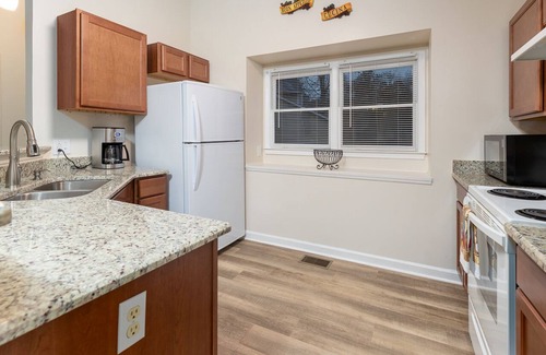 East Raleigh Casa | Spacious Urban Suburban Oasis Near Wake Med Hospital & Downtown.