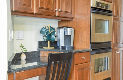 Fontana Casa | Spacious, family-friendly, and amenities galore!