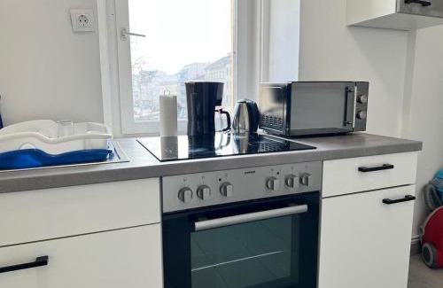 Oberlaa Apartamento | Spacious Vienna 4BR Stay for Friends & Families