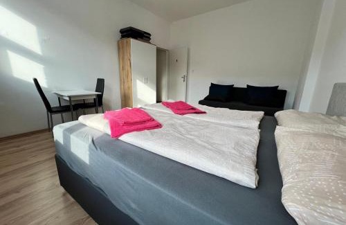 Oberlaa Apartamento | Spacious Vienna 4BR Stay for Friends & Families