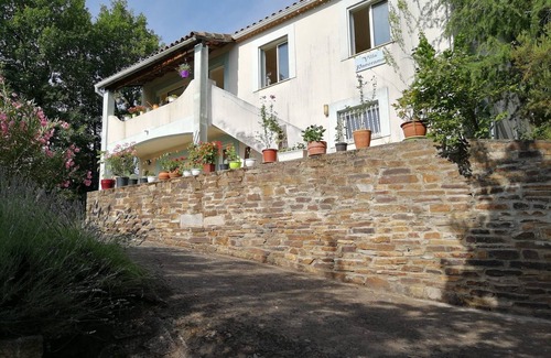 Bedarieux (ornac) Casa | Amplia villa con vistas al valle y las montañas, cerca de la ciudad balneario.